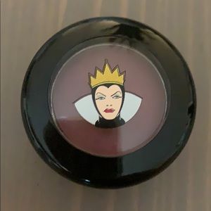 MAC “VAINGLORIOUS” Eyeshadow